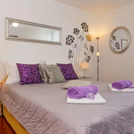 Apartment Sandy Steps Split