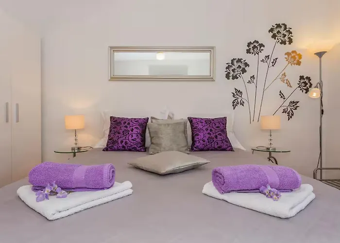 Sandy Steps Apartment *