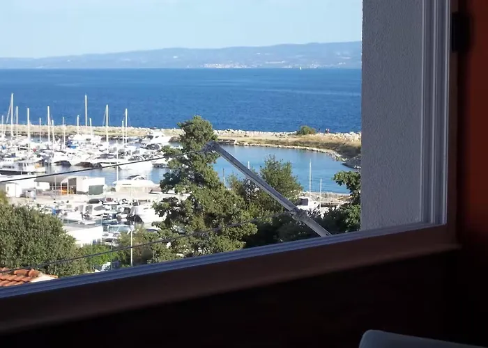 Apartment Sandy Steps